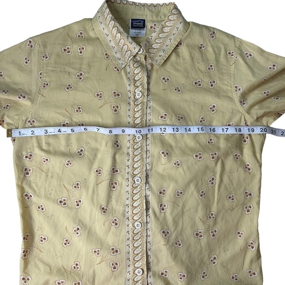 Patagonia Organic Cotton Button Down Top. Size 10 - Picture 5 of 6